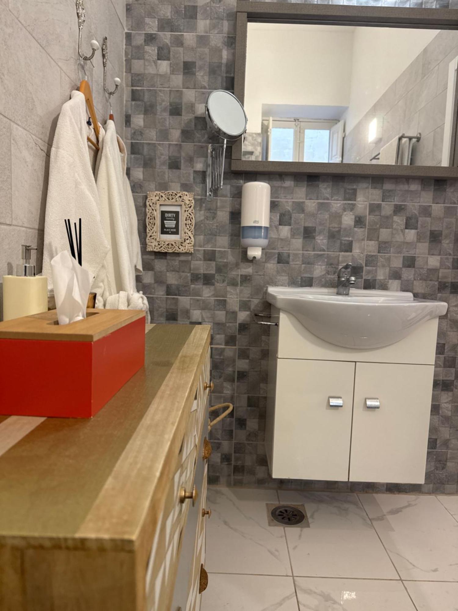 Appartement Bebirgu Palazzino Luxury 2 Jacuzzi To Share Extérieur photo